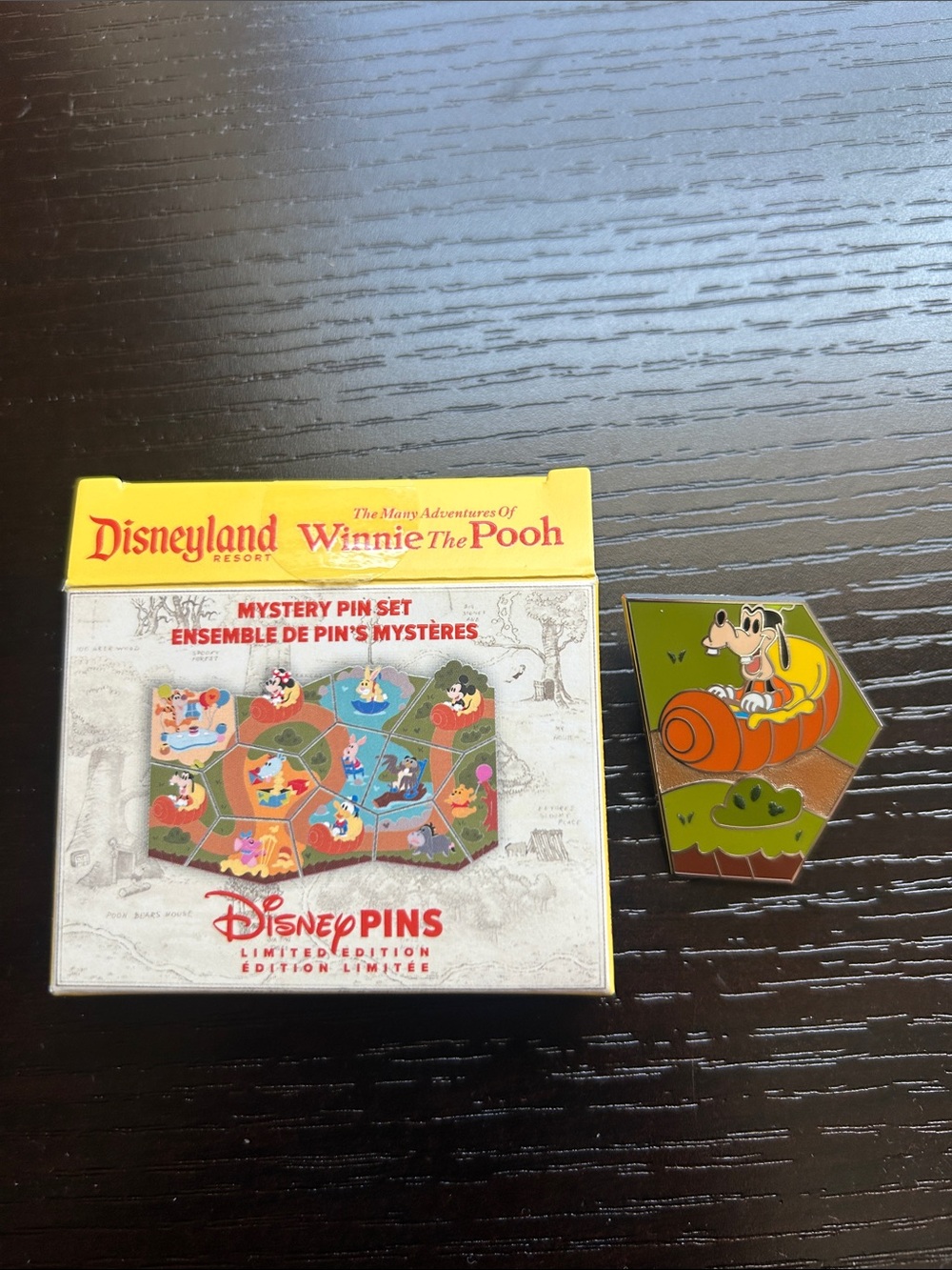 Disney Winnie the Pooh Mystery Pin Set with Green & Orange Goofy Pin